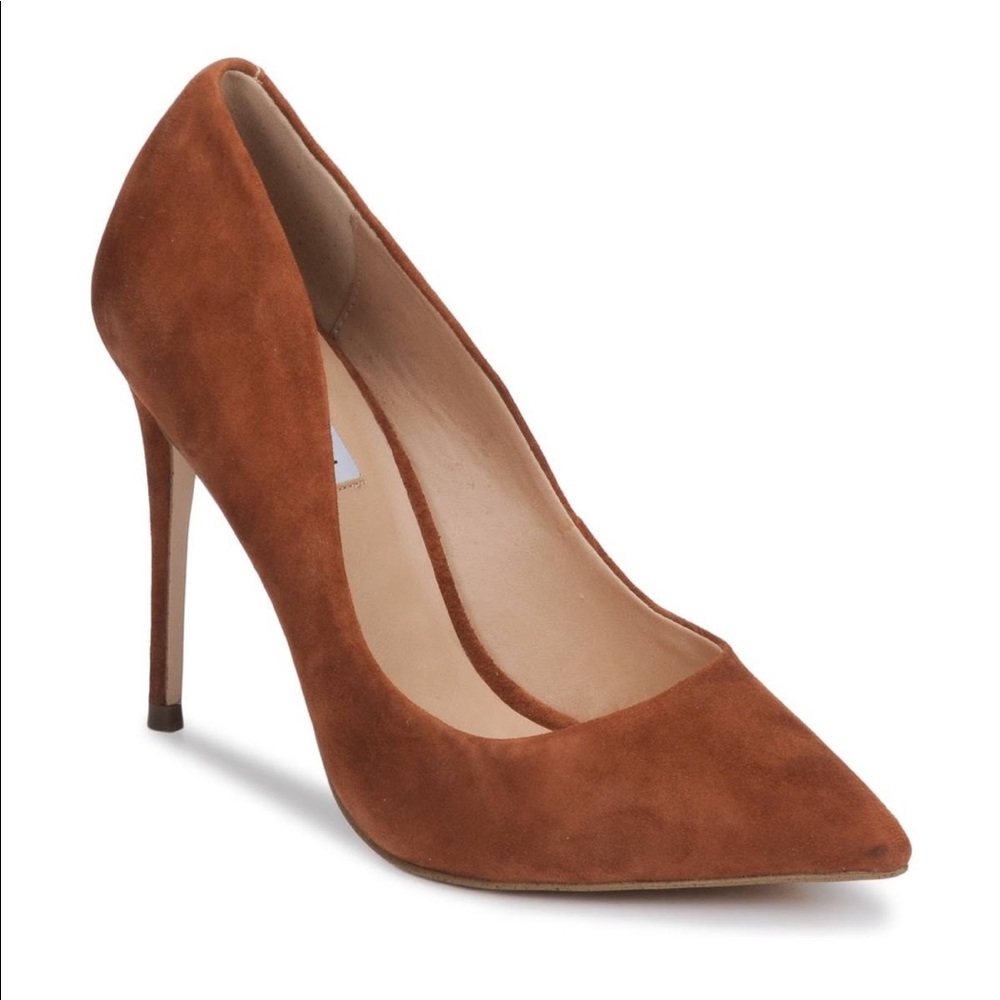 Steve Madden Daisie Chesnut Suede Pumps
